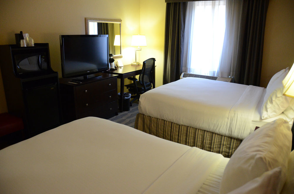 Holiday Inn Express Knoxville-Strawberry Plains By Ihg Exterior foto